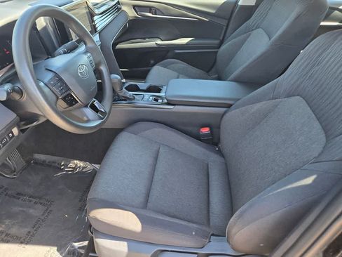 Used 2025 Toyota Camry LE FWD image 17