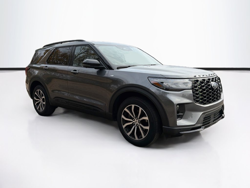 Used 2026 Ford Explorer ST-Line AWD/4WD image 3