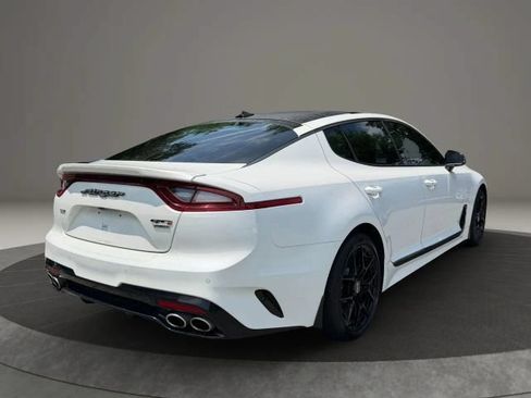 Used 2018 Kia Stinger GT2 AWD/4WD image 5