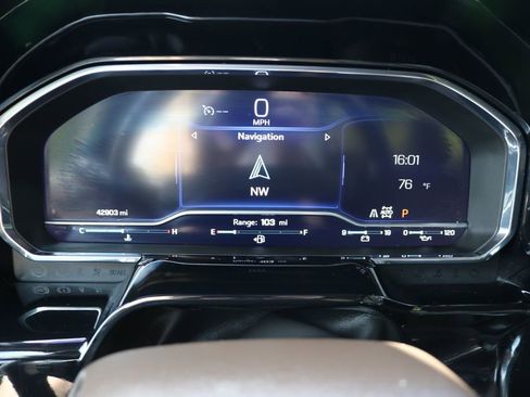 Used 2023 Chevrolet Silverado 1500 LTZ image 24