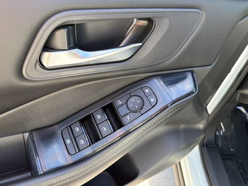 Certified 2024 Nissan Rogue SV AWD/4WD image 17