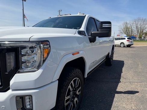 Used 2022 GMC Sierra 3500 AT4 w/ AT4 Preferred Package AWD/4WD image 15