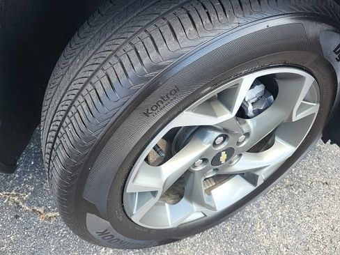 Used 2022 Chevrolet Trax LT FWD image 3