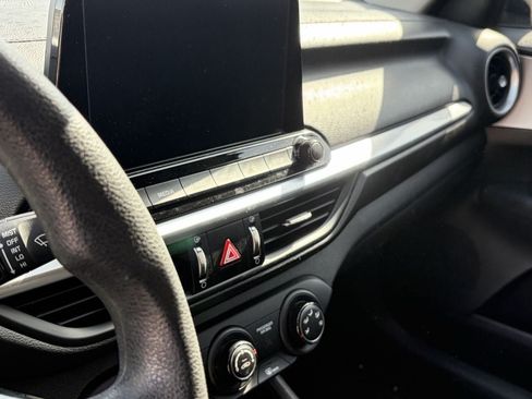 Used 2023 Kia Forte LXS w/ LXS Technology Package FWD image 12