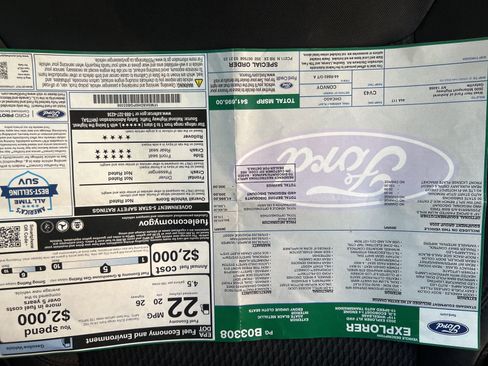 Used 2023 Ford Explorer XLT image 34