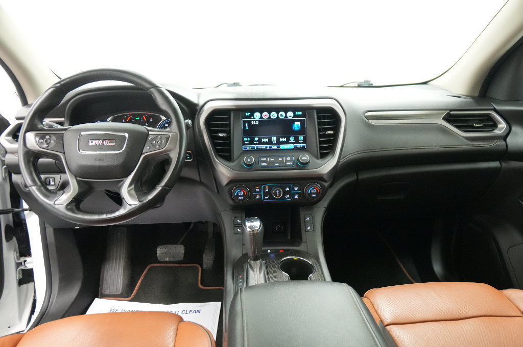 Used 2017 GMC Acadia SLT AWD/4WD image 35