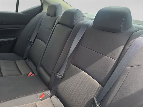 Used 2024 Nissan Altima 2.5 SV FWD image 16