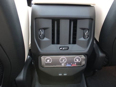 New 2026 BMW X3 xDrive30 w/ Premium Package image 40