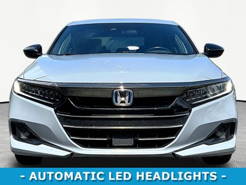Used 2022 Honda Accord Sport image 2