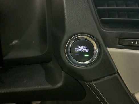 Used 2016 GMC Yukon XL Denali image 21