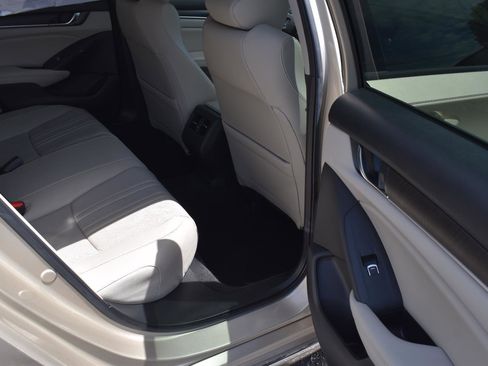 Used 2019 Honda Accord EX-L image 17