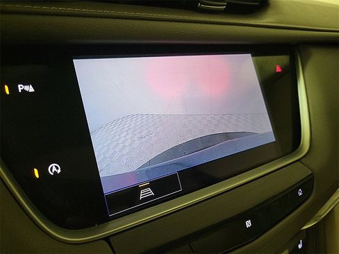 Used 2021 Cadillac XT5 Premium Luxury image 18