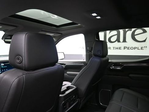 Used 2023 Chevrolet Silverado 1500 LTZ w/ LTZ Premium Package AWD/4WD image 24