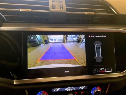 Certified 2024 Audi Q3 2.0T Premium image 29