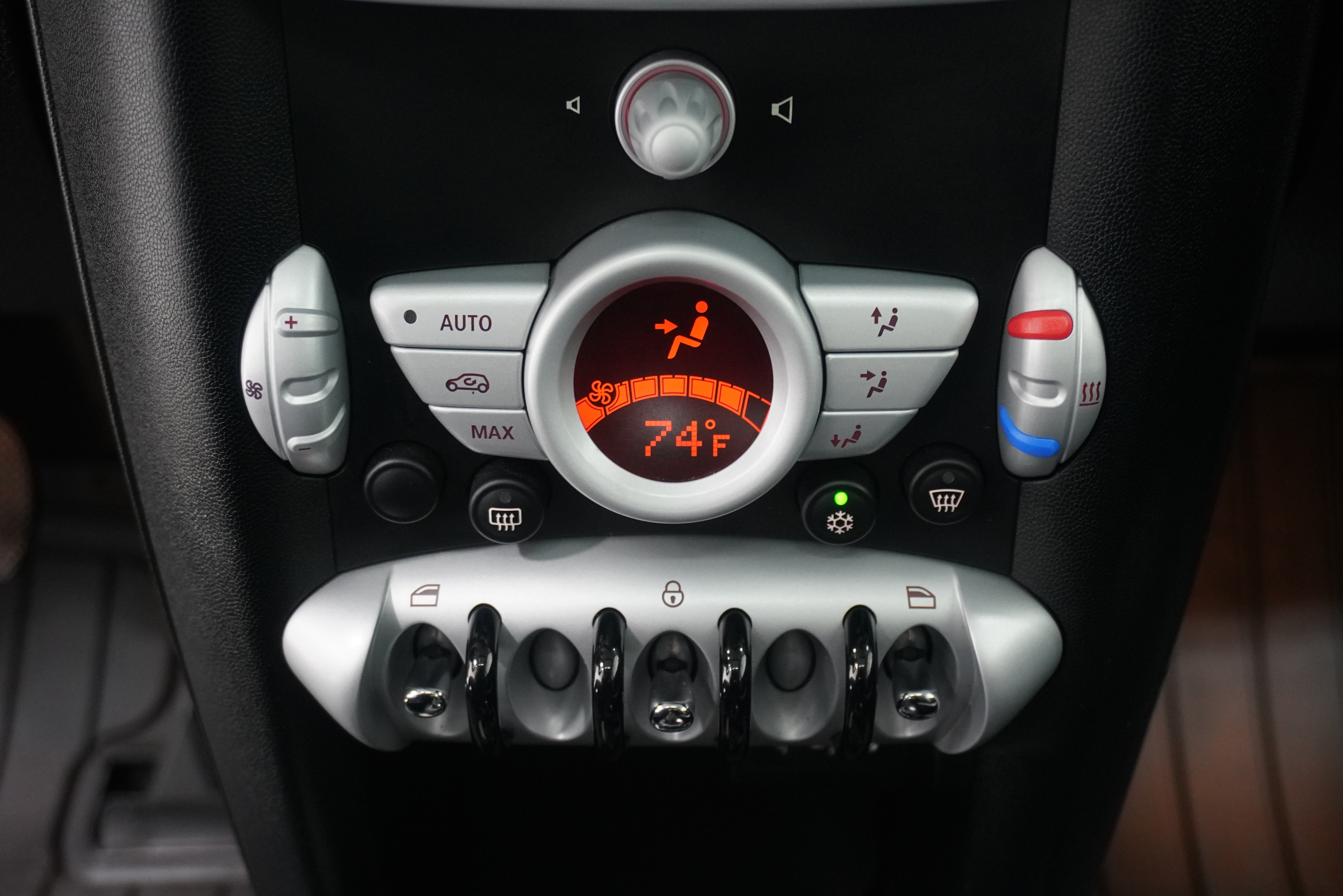 Used 2009 MINI Cooper Hardtop FWD image 19