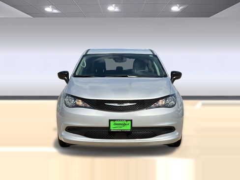 Used 2024 Chrysler Voyager LX FWD image 6