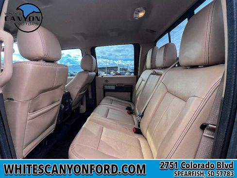 Used 2015 Ford F250 Lariat w/ Lariat Interior Package image 8