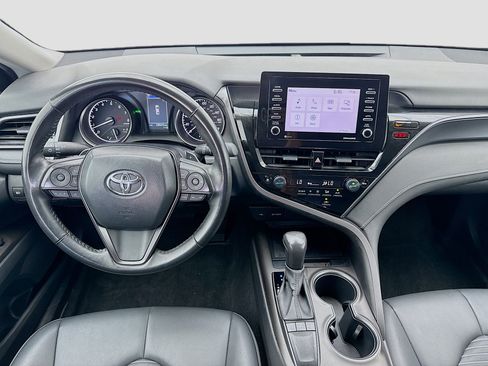 Used 2024 Toyota Camry SE FWD image 14