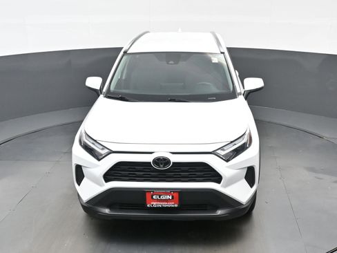 Used 2025 Toyota RAV4 XLE AWD/4WD image 35