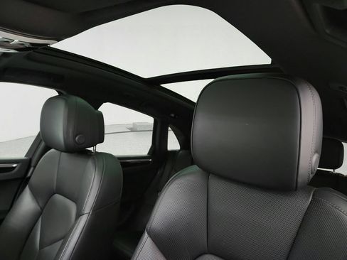 Used 2021 Porsche Macan S w/ Premium Package Plus AWD/4WD image 12
