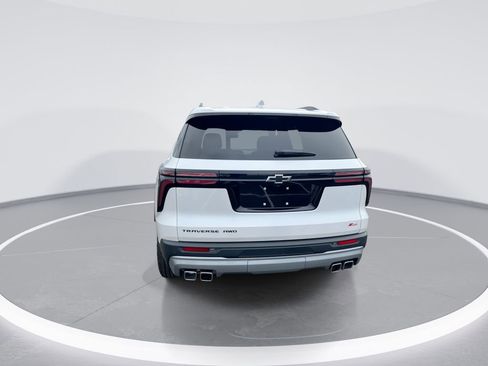 Used 2025 Chevrolet Traverse Z71 w/ Enhanced Driving Package AWD/4WD image 7