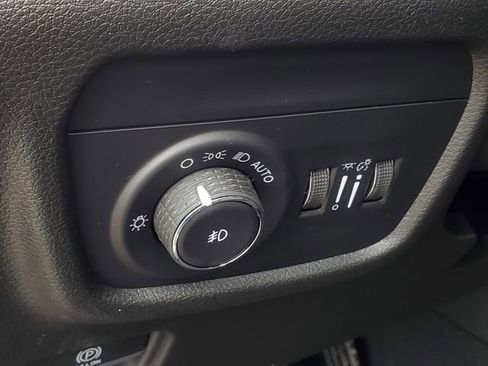 New 2026 Jeep Grand Cherokee Limited image 12