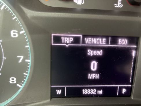 Used 2024 Chevrolet Equinox LS image 18