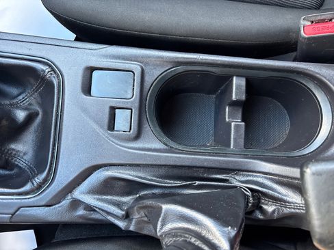 Used 2018 Subaru Impreza 2.0i AWD/4WD image 33