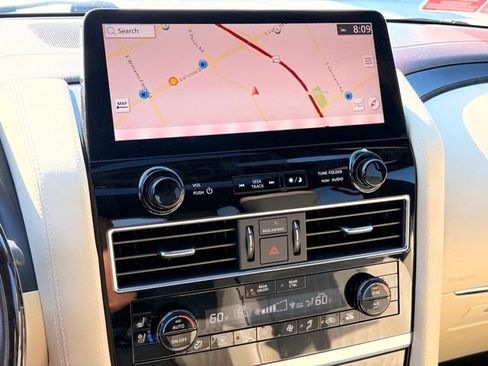 Used 2024 INFINITI QX80 Sensory AWD/4WD image 21