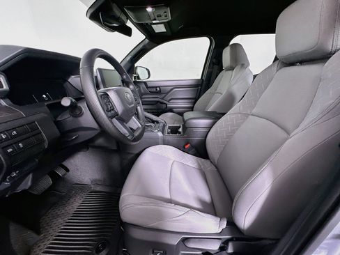 Used 2026 Toyota Tacoma SR5 RWD image 13