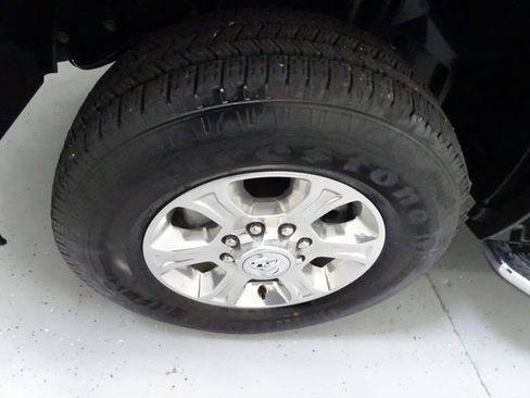 Certified 2025 RAM 2500 Big Horn AWD/4WD image 26