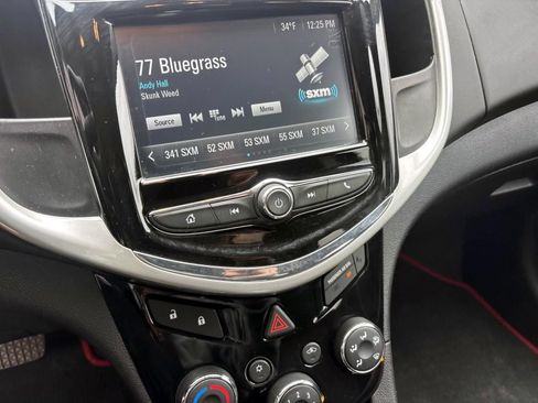 Used 2017 Chevrolet Sonic LT image 21