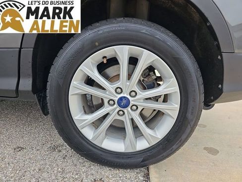 Used 2017 Ford Escape SE FWD image 32