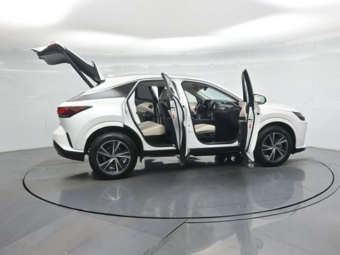 Used 2024 Lexus RX 350h w/ Convenience Package AWD/4WD image 5