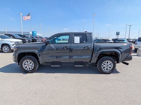 Used 2026 Toyota Tacoma SR image 6