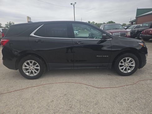 Used 2019 Chevrolet Equinox LT image 3
