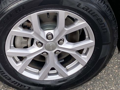 Certified 2022 Jeep Grand Cherokee L Limited image 26