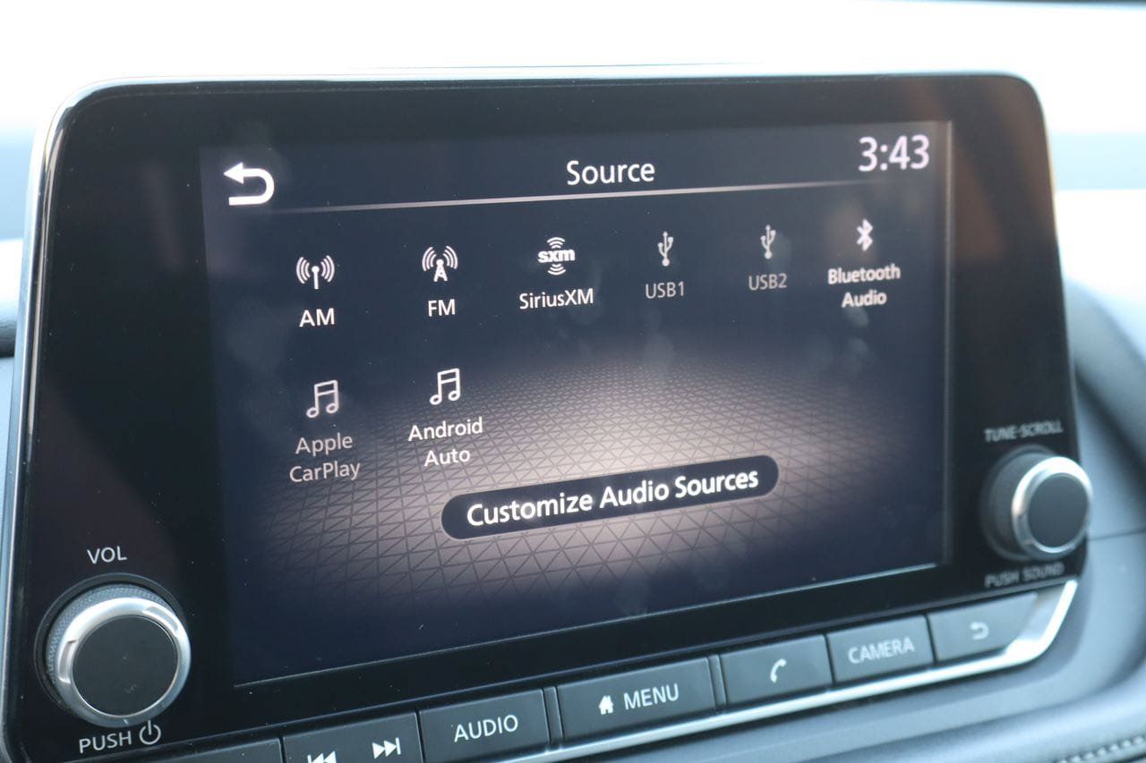 Used 2024 Nissan Rogue S AWD/4WD image 8