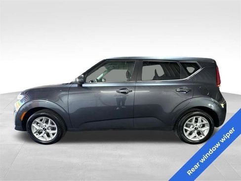 Used 2023 Kia Soul LX w/ Option Group 015 FWD image 8