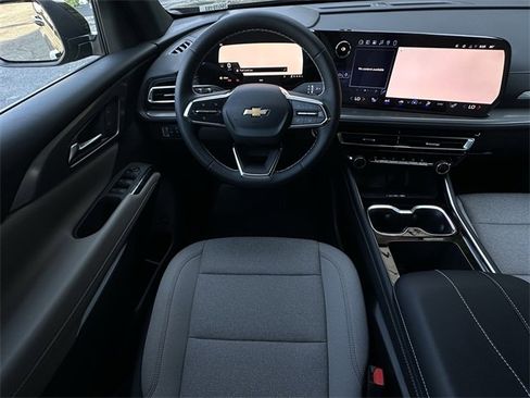 New 2026 Chevrolet Traverse LT image 10