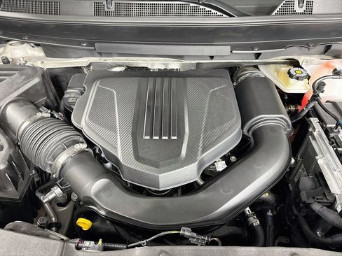 New 2026 GMC Acadia AT4 w/ Luxury Package AWD/4WD image 32