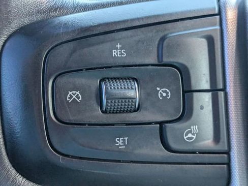 Used 2022 GMC Sierra 2500 SLT w/ SLT Convenience Package image 20