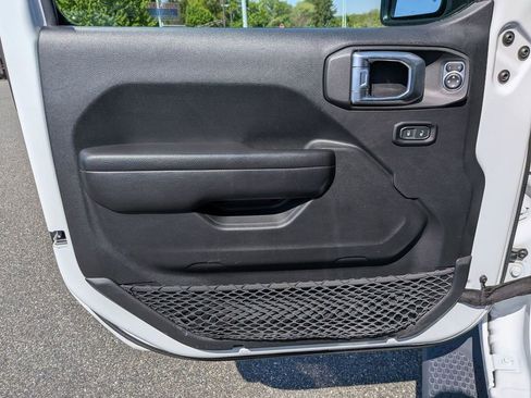 Used 2021 Jeep Wrangler Unlimited Sport AWD/4WD image 9