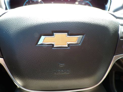 Used 2020 Chevrolet Traverse LT w/ Driver Confidence II Package AWD/4WD image 31
