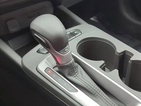 Used 2024 Chevrolet Trax LS image 17