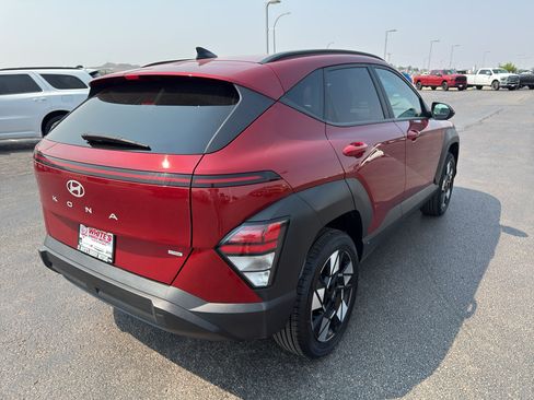 Used 2025 Hyundai Kona SEL AWD/4WD image 5