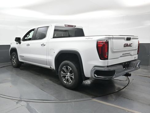Used 2025 GMC Sierra 1500 SLT AWD/4WD image 11