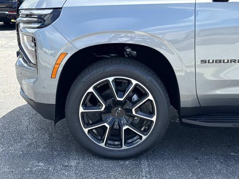 New 2026 Chevrolet Suburban RST w/ RST Capability Package AWD/4WD image 8