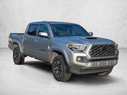 Used 2022 Toyota Tacoma TRD Sport image 3