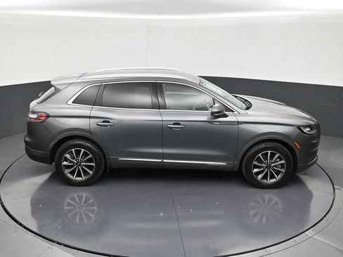 Used 2022 Lincoln Nautilus FWD image 17